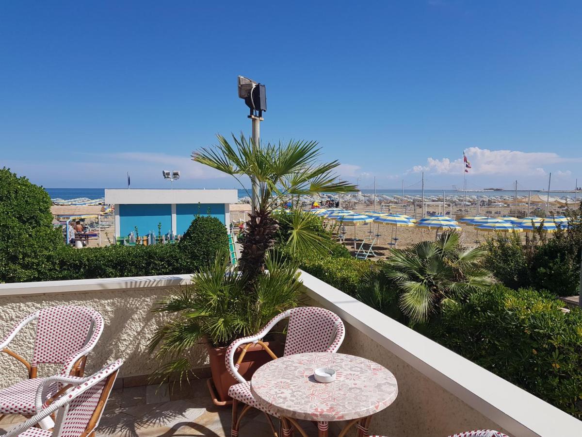 Hotel Driade Sul Mare Rimini Exteriör bild