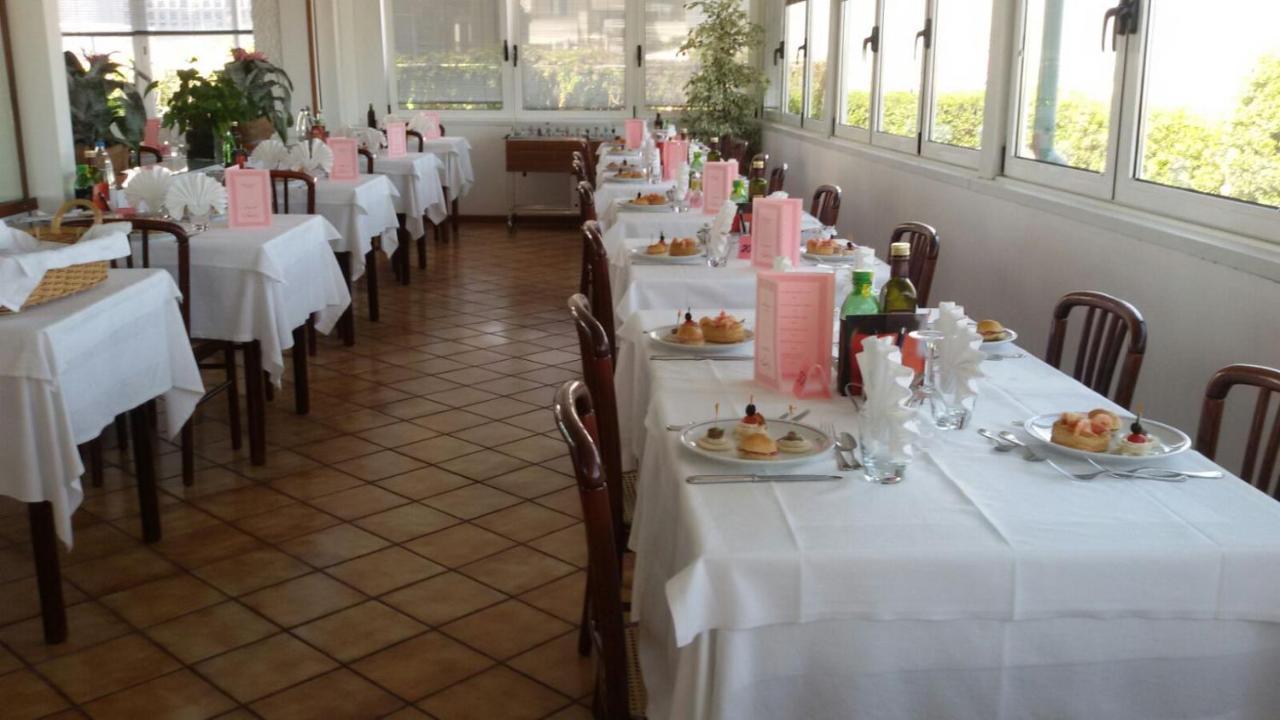 Hotel Driade Sul Mare Rimini Exteriör bild
