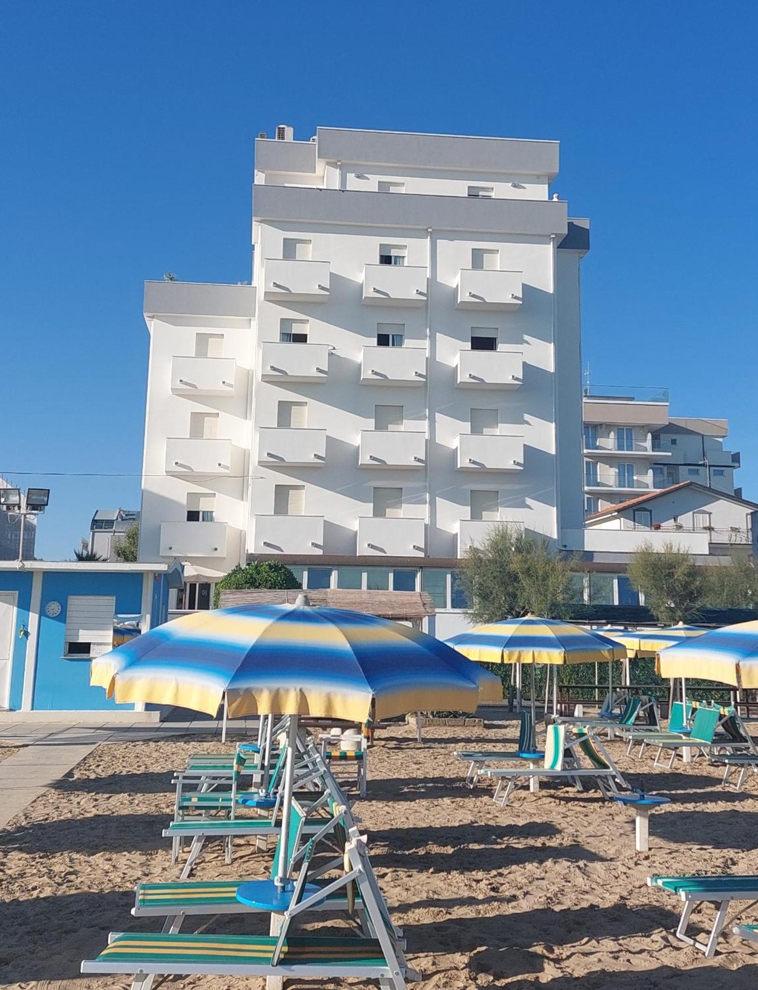 Hotel Driade Sul Mare Rimini Exteriör bild
